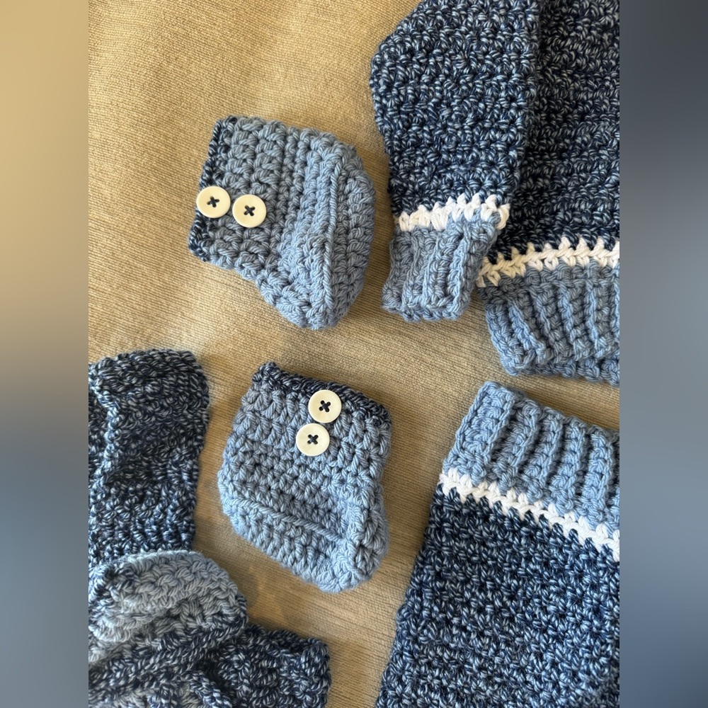 Handmade Crochet Baby Boy Outfit Set Navy Blue & Gray Sweater Hat Booties 0–3 - Picture 4 of 10